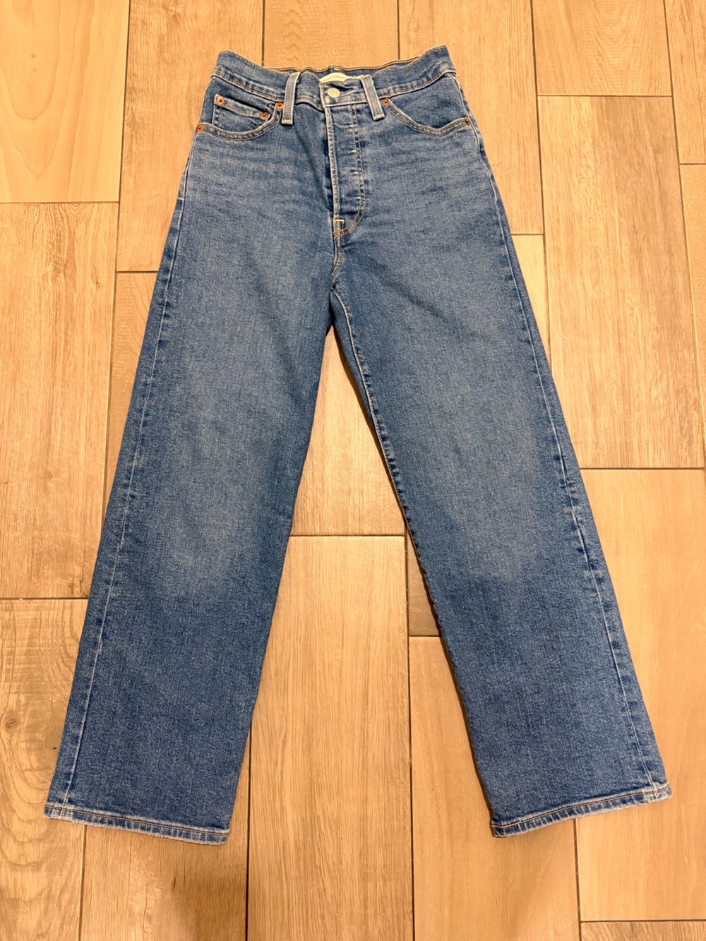 Levi's Women's Blue Ribcage Straight Ankle Jeans